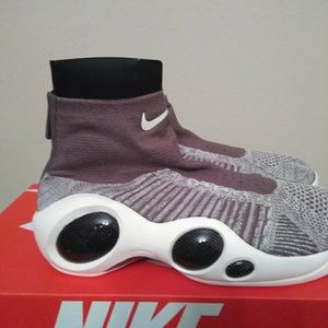 Nike Flight Bonafide "Dark Mushroom" Basketball Sh